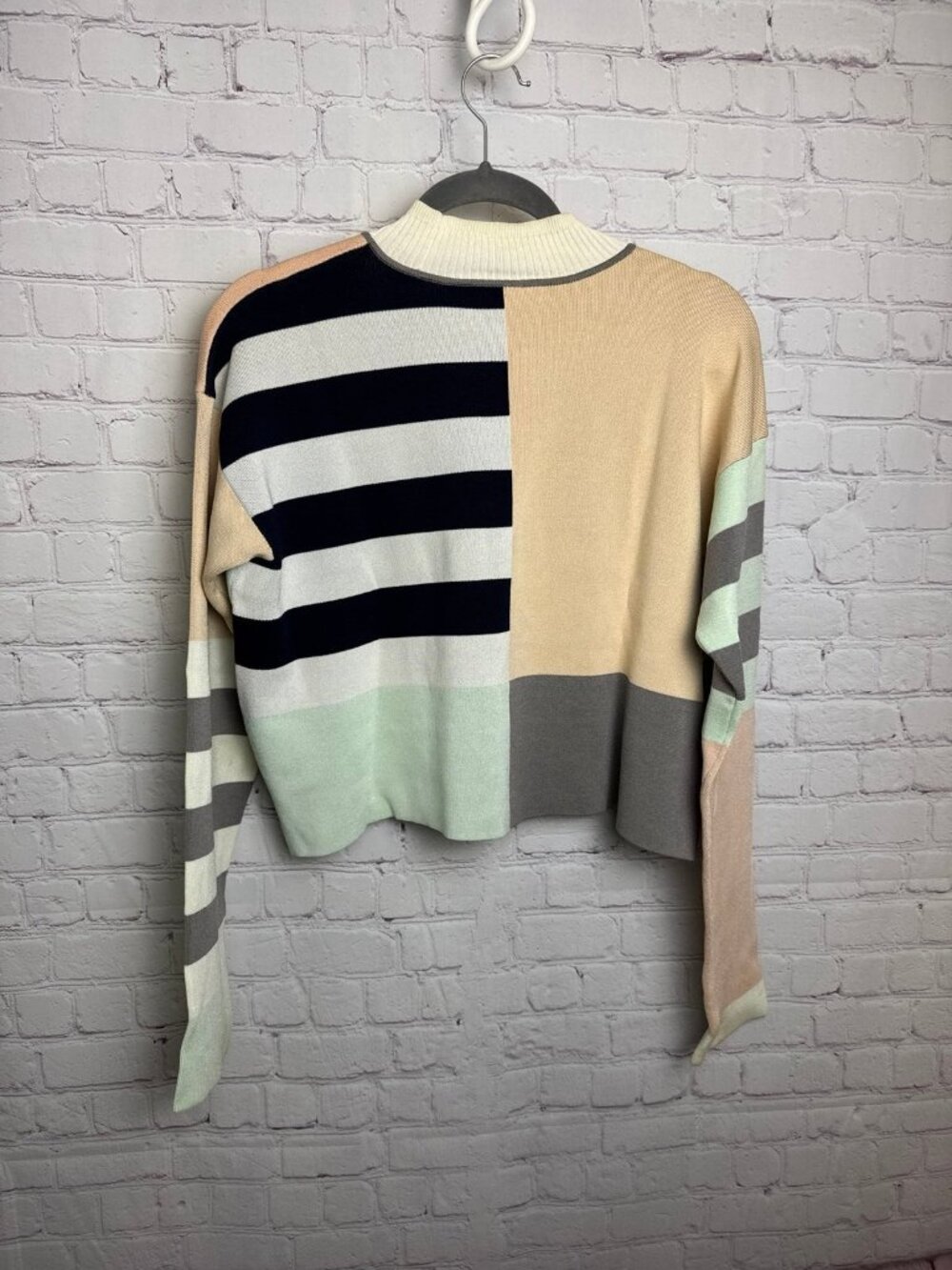 Club Monaco multicolor colorblock preppy mock neck cropped sweater Large viscose - Picture 7 of 7